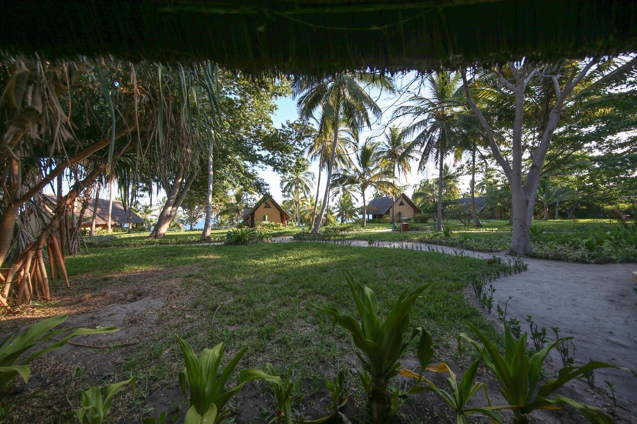 Kinasi Lodge Utende Bagian luar foto