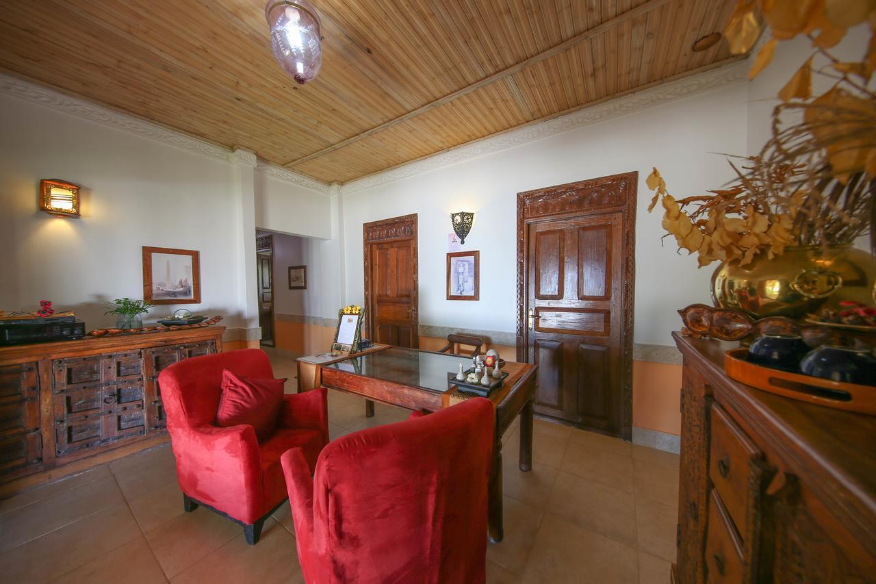 Kinasi Lodge Utende Bagian luar foto